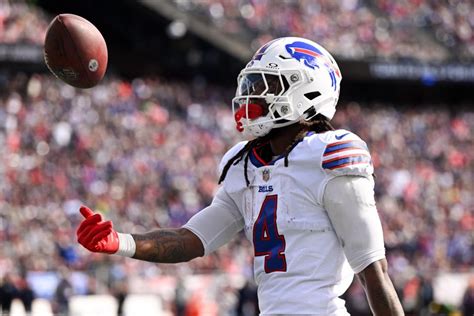 Bills' James Cook scores on fourth-down catch vs. Dolphins (video ...