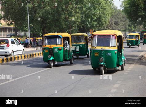 Auto rickshaw india hi-res stock photography and images - Alamy