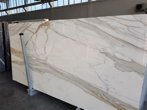 Calacatta Oro White Marble Slabs from Italy