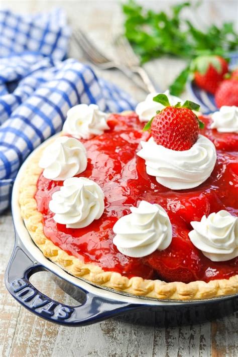 Old-Fashioned Strawberry Pie Recipe - The Seasoned Mom