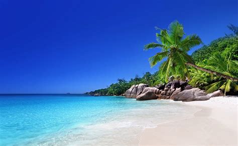 Seychelles in Pictures: 25 Beautiful Places to Photograph | PlanetWare