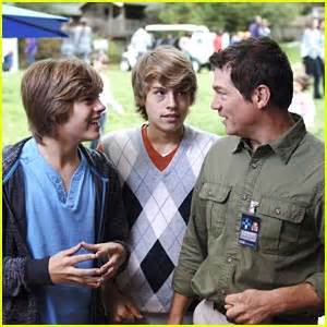 Dylan Sprouse: The Suite Life Movie Trailer! | Cole Sprouse, Dylan Sprouse, Sprouse Twins, The ...