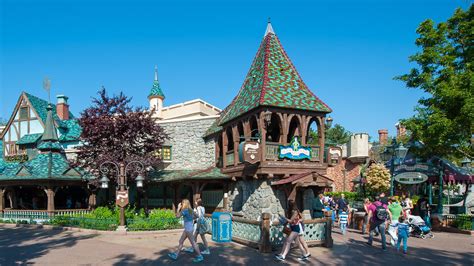 Peter Pan's Flight: Peter Pan Attraction | Disneyland Paris