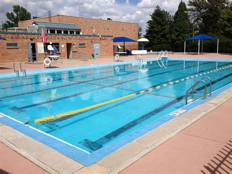 Swimming in Denver, CO: 16 Public Pools (List)