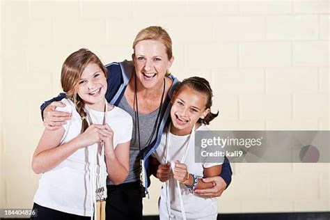 325 Middle School Gym Class Stock Photos, High-Res Pictures, and Images - Getty Images