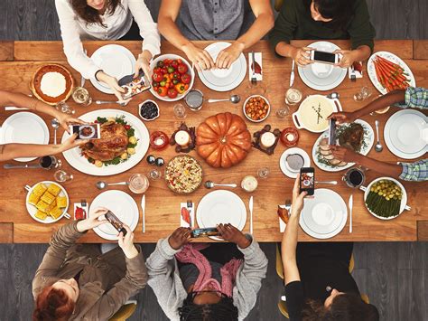 10 Tips for Hosting Thanksgiving: What I've Learned in the Past 5 Years | SELF