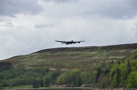 Derwent Dam-Dam Busters Fly Past (131) | Lancaster Bomber | Richard Southwell | Flickr