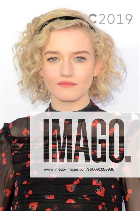 Dirty John Julia Garner Fotos | IMAGO