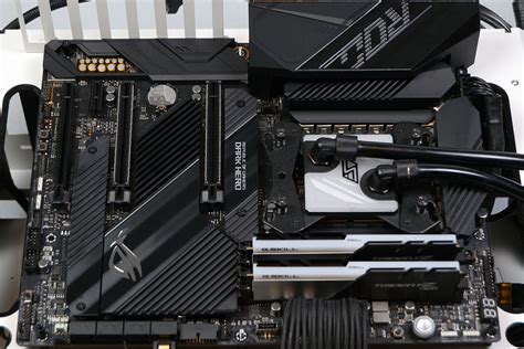 ASUS ROG Crosshair VIII Dark Hero Review - Installation & Test Setup ...