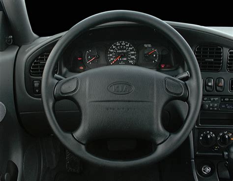 2000 Kia Sephia - Specs, Prices, MPG, Reviews & Photos | Cars.com