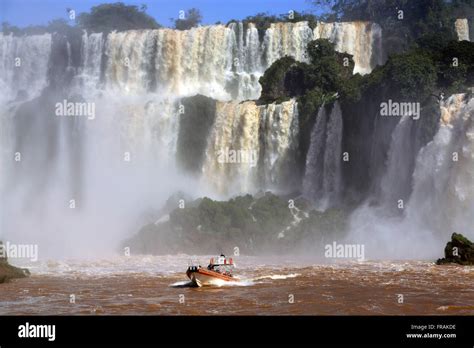 Tourist tour boat in the rapids of the Rio Iguazu in Iguazu National Park Stock Photo - Alamy