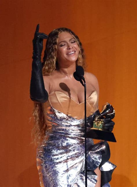 Beyoncé Makes History at a Star-Powered Grammy Ceremony - The New York ...