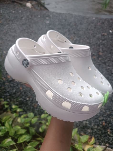 CLASSIC PLATFORM WHITE, Women's Fashion, Footwear, Wedges on Carousell