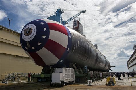 The U.S. Navy Is Desperate for More Nuclear Submarines (But Will It ...