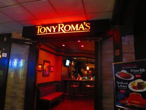 A Small Sanity Place to Eat - The Fremont Experience - Tony Roma's, Las Vegas Traveller Reviews ...