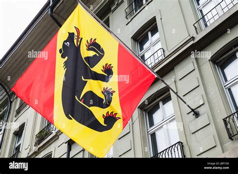 Flag with Bear. Bern, Coat of arms. Switzerland Stock Photo - Alamy