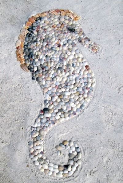 Shell Beach Art | Fun Family Crafts