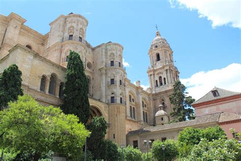 Malaga Cathedral, the 'one-armed lady' - Malaga Guru