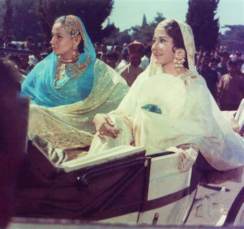 Meena Kumari & Nadira filming 'Pakeezah' - 1969 : r/MeenaKumari