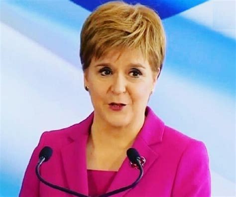 Nicola Sturgeon Biography - Facts, Childhood, Family Life & Achievements