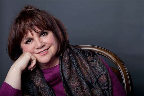 Rock Icon Linda Ronstadt on Life After Parkinson's Disease Stole Her Singing Voice