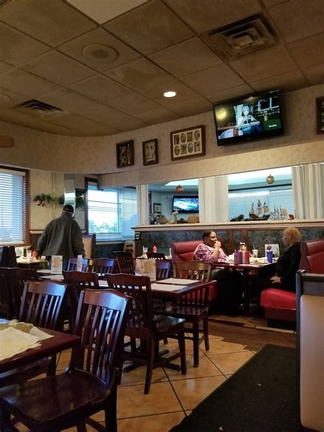 Mayflower Seafood Restaurant | 1330 Julian R Allsbrook Hwy, Roanoke Rapids, NC 27870, USA