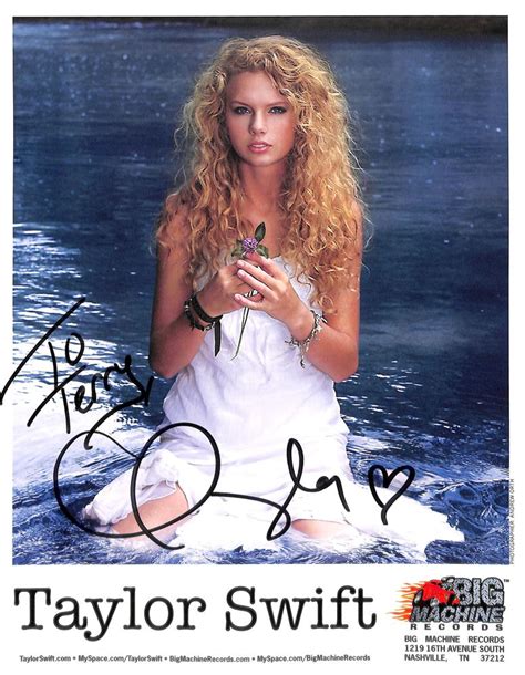 Taylor Swift | PSA AutographFacts℠