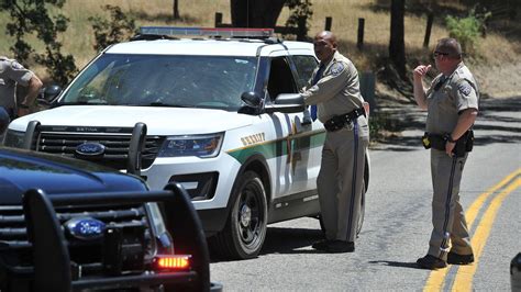 Fresno County CA sheriff’s deputy shot, injured; gunman arrested | Fresno Bee