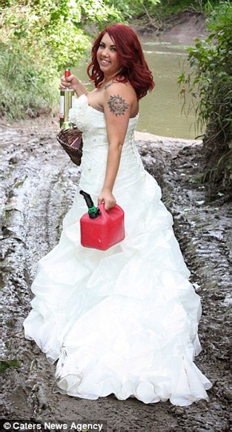 Woman Plans Divorce Photoshoot Where She Sets Her Own Wedding Dress on Fire | Wedding dress ...