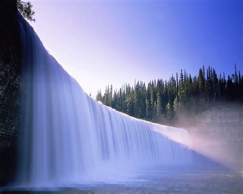 Download Impressive Waterfall Screensaver 1.0