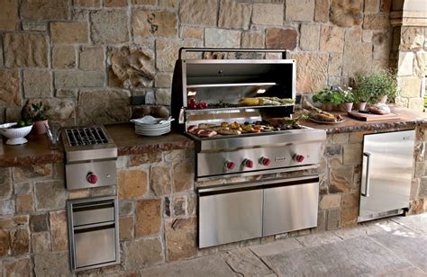 Outdoor kitchen appliances | Hawk Haven