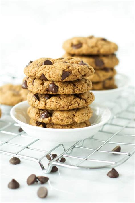 Gluten-free chocolate chip cookies - Primavera Kitchen