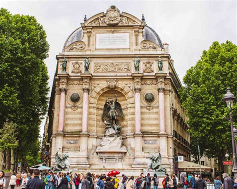 Exploring the Saint-Michel Neighborhood in Paris: Our Tips