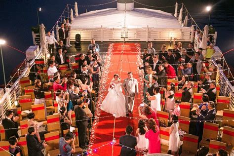 Cruise Weddings: All About a Wedding on a Cruise Ship