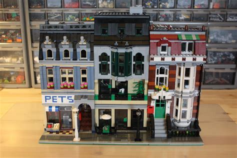 Coffee shop/apartment modular moc that I built this week : lego