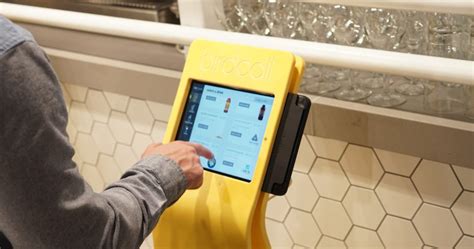 Restaurant self-serve kiosks: Is the tipping point almost here ...