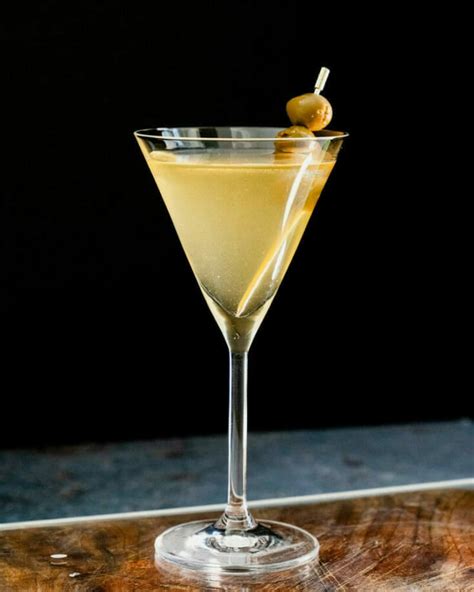 20 Best Types of Martinis – A Couple Cooks