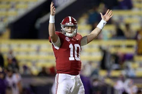 2021 NFL Draft Profile: Alabama QB Mac Jones