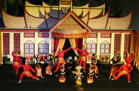 Seni Teater Tradisional Yang Terkenal Di Indonesia | Seni Budaya dan Keterampilan