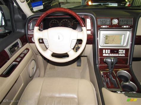 2005 Lincoln Navigator Ultimate Camel Dashboard Photo #50775243 | GTCarLot.com