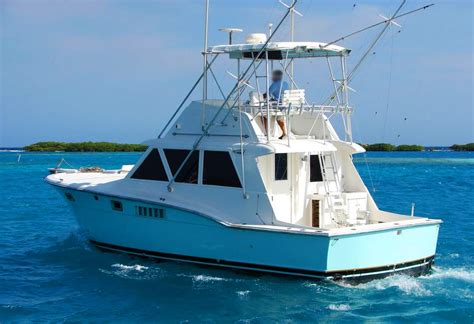 40 Ft Hatteras Sportfishing Dual Cabin Motor Yacht