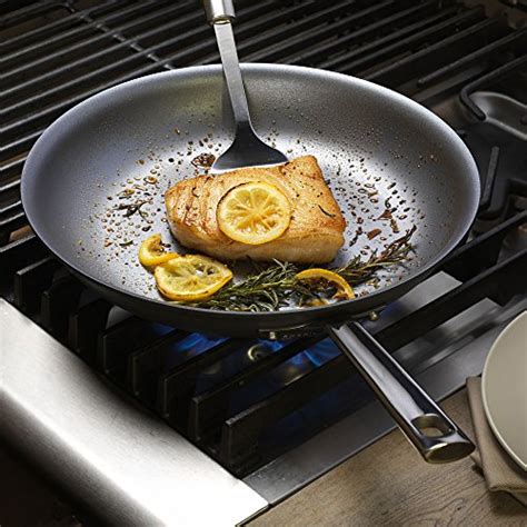 Emeril Lagasse Cookware Reviews - 2021 Guide | KitchenSanity