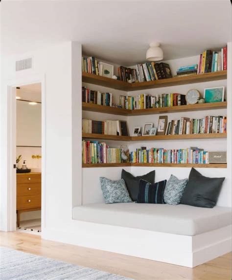 18 Book Storage Ideas: How to Store Books in Small Spaces | Apartment ...