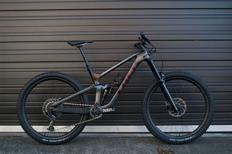 Bike Review | 2021 Trek Slash 9.9 X01 | Freehub Magazine