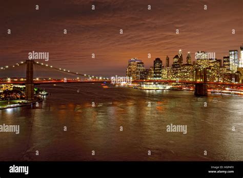 Brooklyn Bridge at night Stock Photo - Alamy