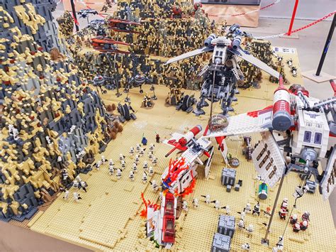 Second Battle on Geonosis | Lego star wars sets, Lego star wars, Star ...