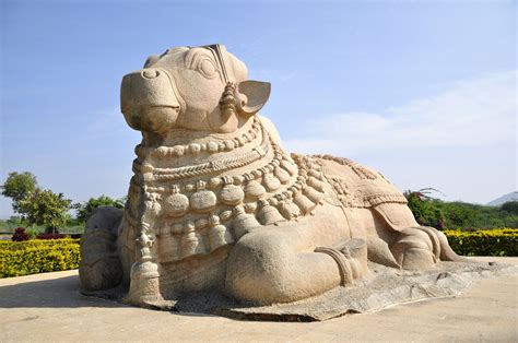 Lepakshi Temple – The Temple with hanging Pillar | Karanataka – Travel ...