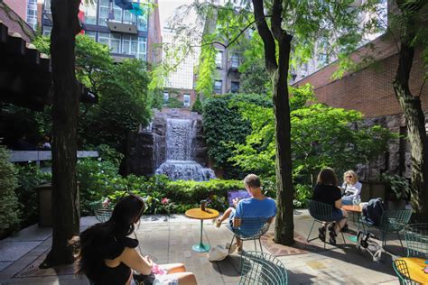 Where to Find Pocket Parks in Midtown Manhattan | MTA Away