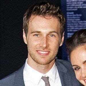 Christopher Scott - Bio, Family, Trivia | Famous Birthdays