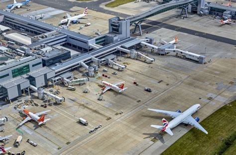 Long-haul departures drive Gatwick Airport skyward | News | Breaking ...